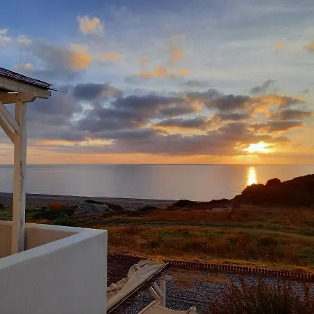 Sea House *