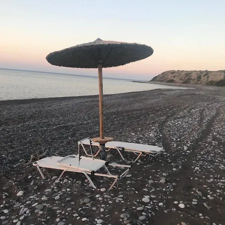 Sea House 펜션 라카니아