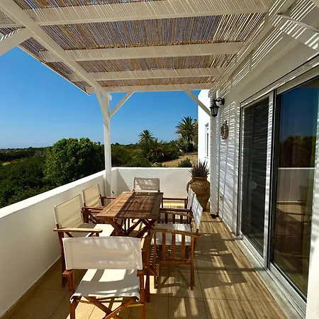 بيت للعطل Sea House