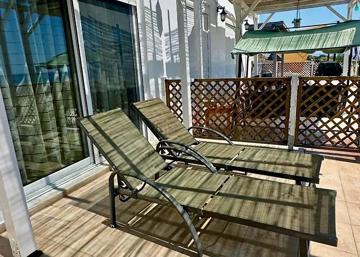 Sea House 拉卡尼亚